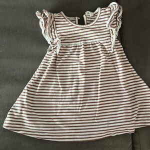 Quincy May size 12 month